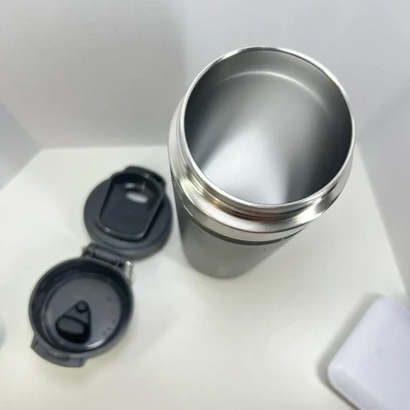 Stanley Quick Flip GO Water Bottle 24 Oz Push Button Lid Leakproof Charcoal Gray - Picture 13 of 15